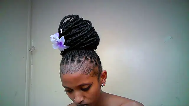 Qute_nimple