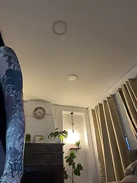Nahial1