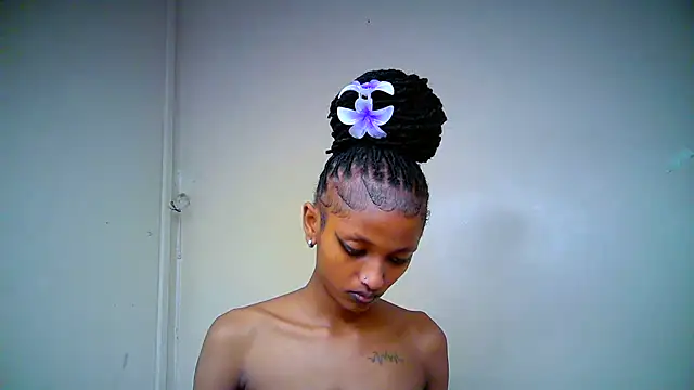 Qute_nimple