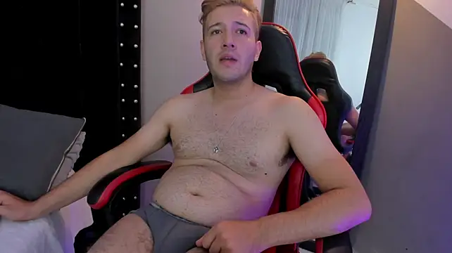 Loogert11 on Stripchat