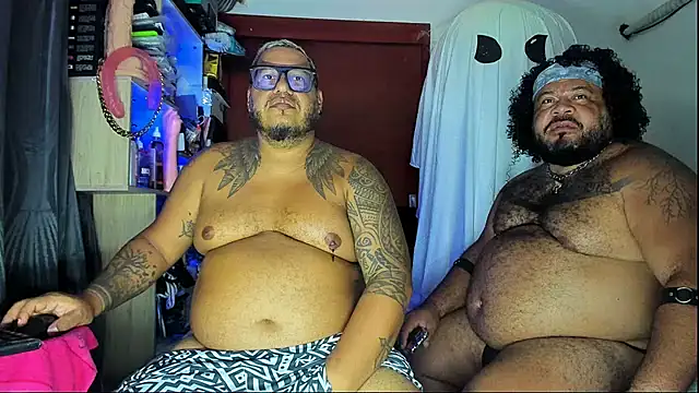 Bearspigdirty Live Webcam on Stripchat