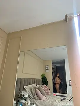 cami_saen live cam preview
