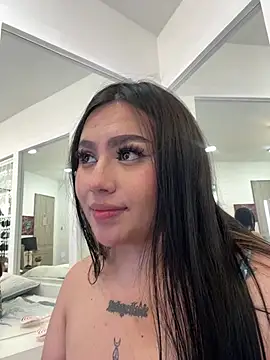 Vivienne_Veyra