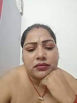 indian_angelpriyanka123 (Ask my age) - Pussy oil show
