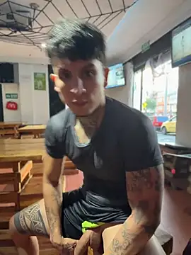_Tomy08calderon's Colombian male cam and chat room