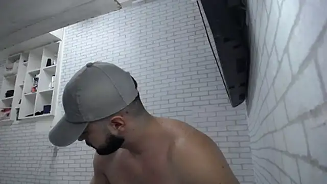 BombeiroHotx on Stripchat