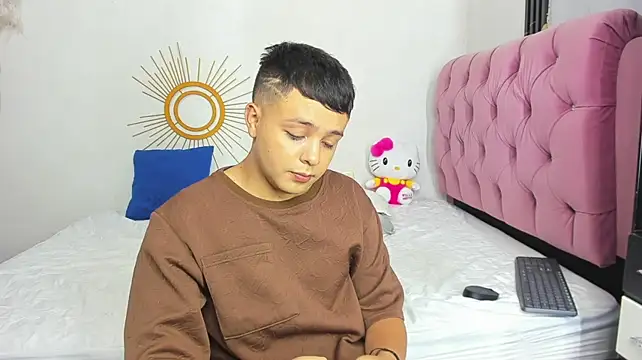 christopher_Hot on Stripchat