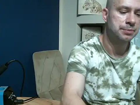 Romantico_Erotico on Stripchat