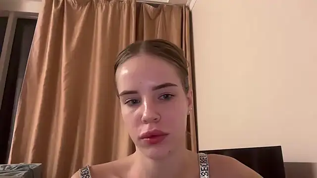 Moonveil_ webcam