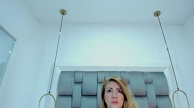 Pamela_thompson7