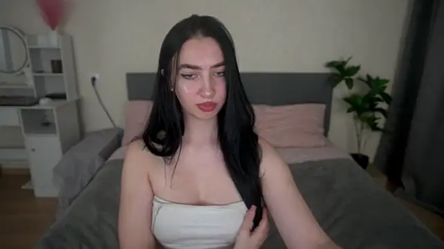 WildKittenX_ live sex cam