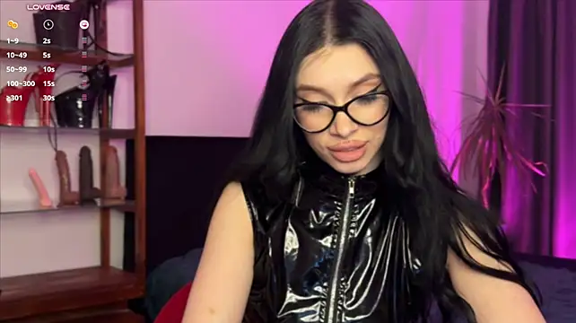 Olivia_Faye