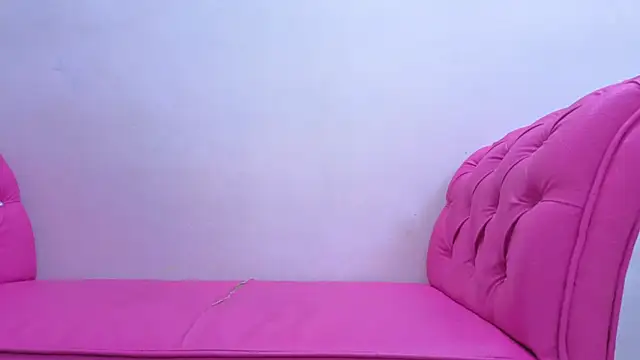 Kaely_Messy