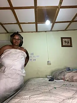 Iconic_black_barbie webcam