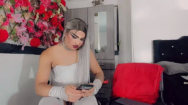 Thiara_veky_ live cam