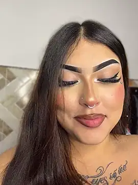 hollycute__