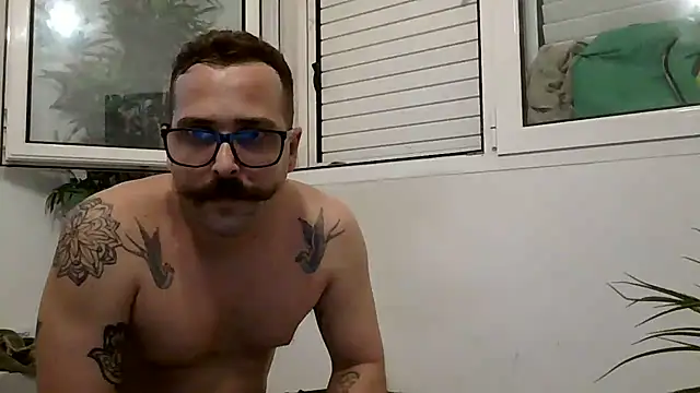 yanick931 on Stripchat