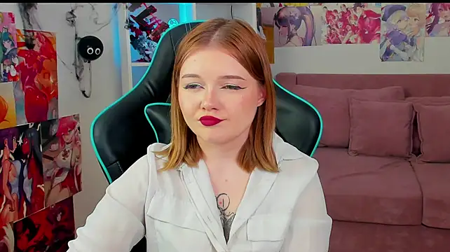 ElinaVale live cam