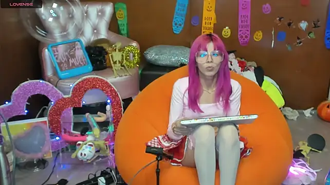 Skinygirl live cam