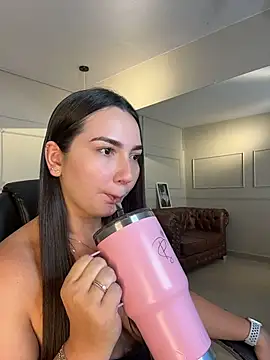 ava_blue webcam
