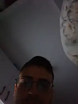 Enes（HugeTurkishCock）