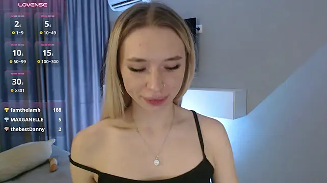 Emily_Hartt