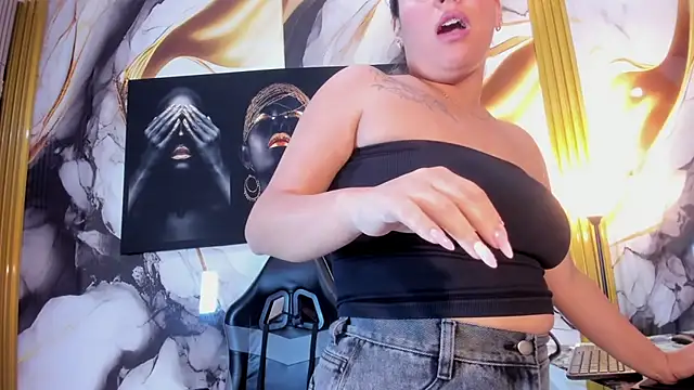 LizzRouse live cam preview