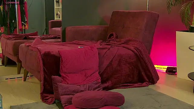 YasminBlonde live cam preview