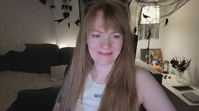 Aurora_Velvett_