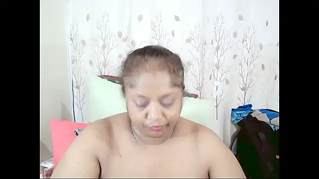 Indiantasha live cam preview