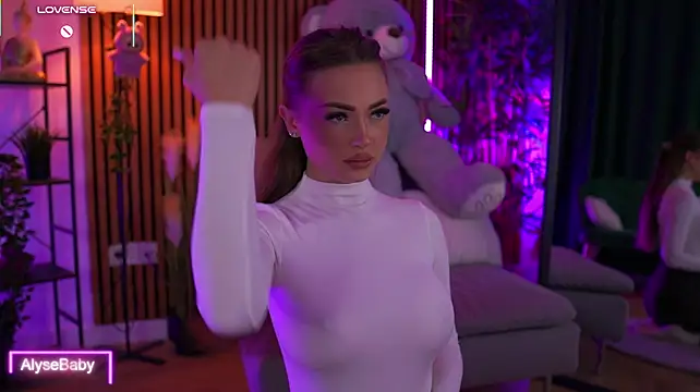 AlyseBaby live sex cam