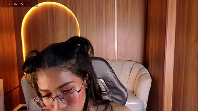 Alina_b_ webcam
