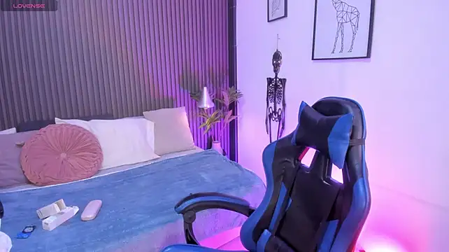 CaeliThalyana webcam