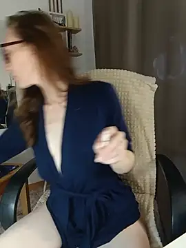 Eileen_Hart live sex cam