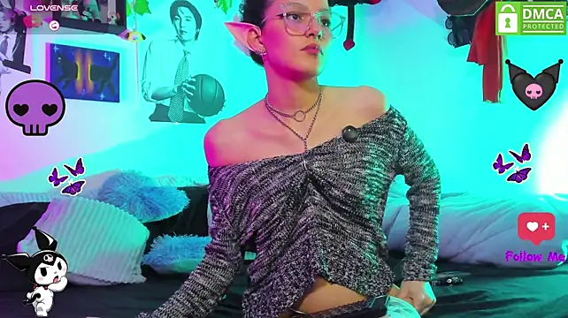 Bluedarkelf888 sex toy webcam model