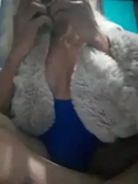JenniferBrazil live sex cam