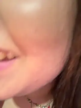 Novababy18 live cam