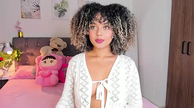 isajonnes18 (F young) - Make me on fireee