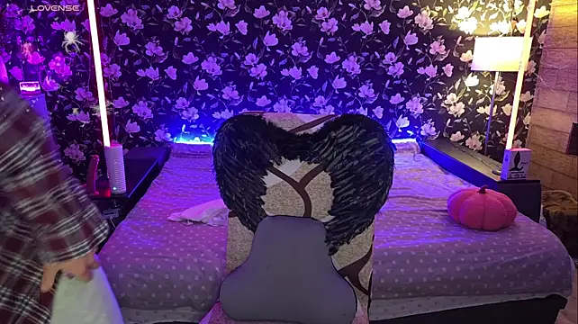 Vuitton on Stripchat