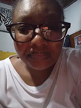 YELLOW_BONE live cam