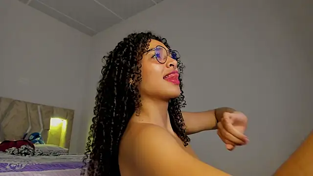 Live sex cam of Keniia_rizz