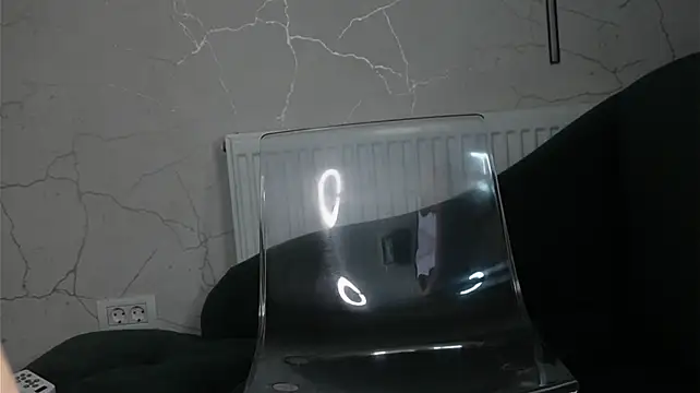 AvaDesire_ live cam