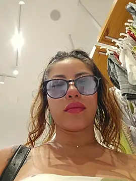 Karen_San_Miguel live cam