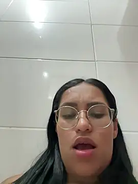 saffadinhaa live cam