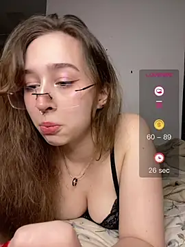 tsuki_chan_on live cam