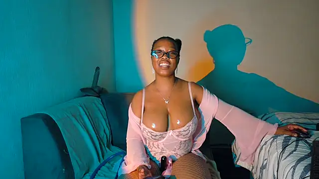 Doja_Peach live webcam