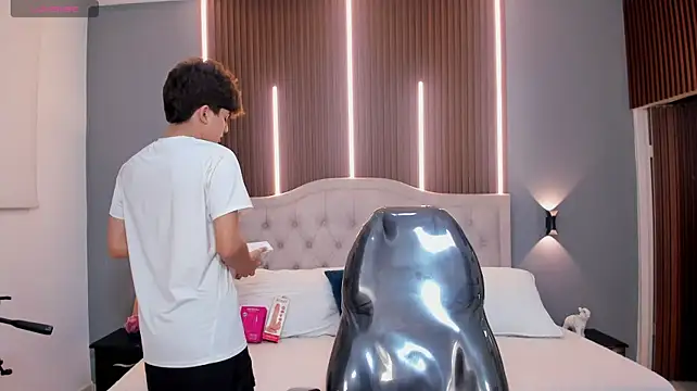 tommy18__ (Ask my age) - Cum Show
