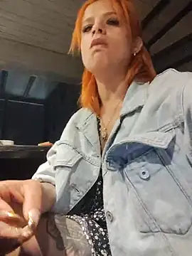 cataleya_16 (F young) - Rub my clip in public bar 🍻
