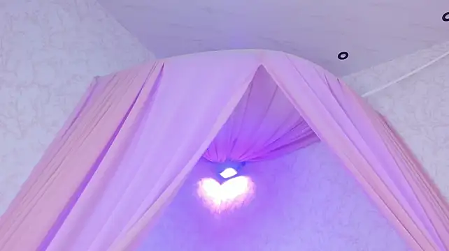 LolaGray__