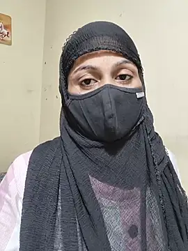 Hot_Saraa04